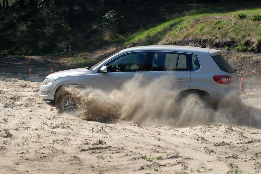  Volkswagen Tiguan 2008 года  (фото 35 из 118)